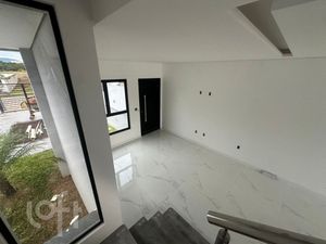 Image 9 - 880210