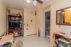 Image 1 - 880215