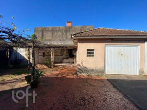 Image 4 - 880232