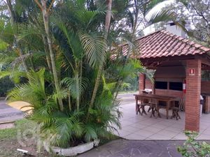 Image 19 - 880246