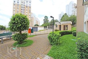 Image 19 - 880251