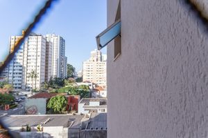 Image 25 - 880312