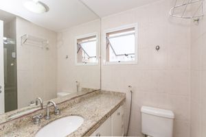 Image 42 - 880312