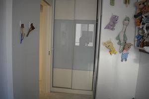 Image 9 - 880313