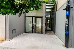 Image 2 - 880314