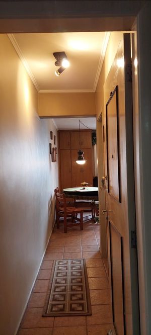 Image 10 - 880337