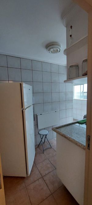 Image 11 - 880337