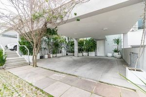 Image 63 - 880341