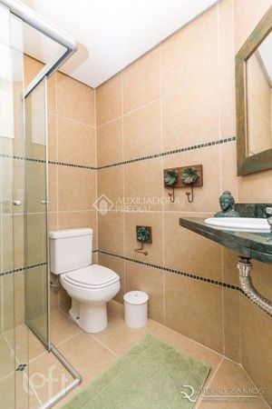 Image 9 - 880341