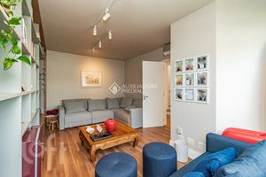 Image 36 - 880341