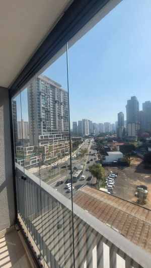 Image 0 - 880351