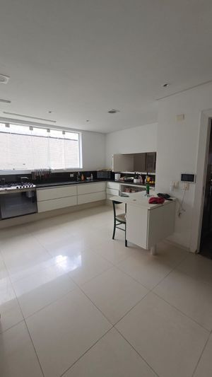 Image 23 - 880353