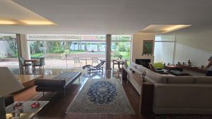 Image 5 - 880353