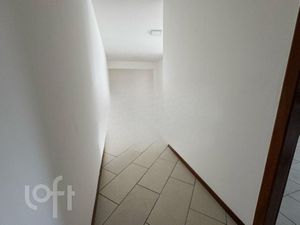 Image 6 - 880354