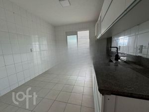 Image 5 - 880354
