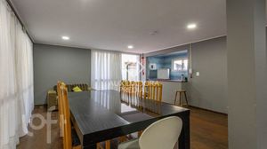 Image 28 - 880355