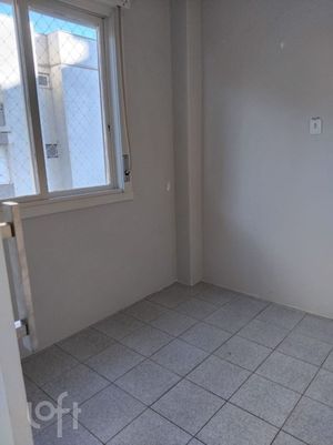 Image 11 - 880355