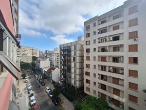 Image 1 - 880356