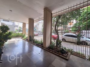 Image 32 - 880356