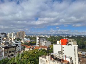 Image 30 - 880356