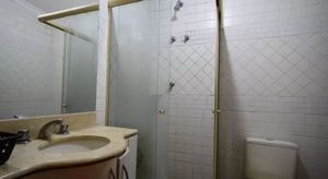 Image 9 - 880367