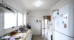 Image 13 - 880367