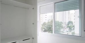 Image 17 - 880391