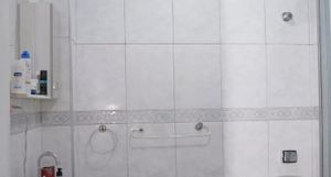 Image 11 - 880403