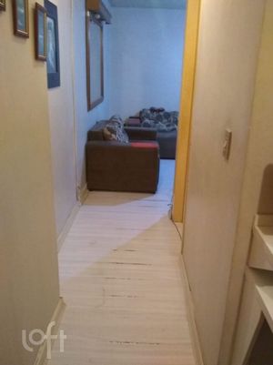 Image 4 - 880407