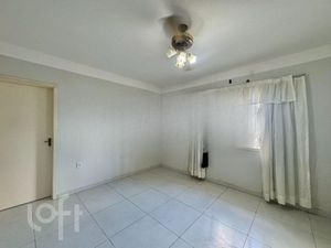 Image 17 - 880416