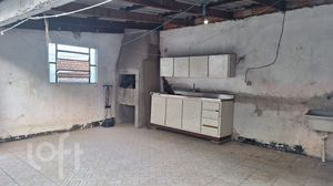Image 17 - 880421