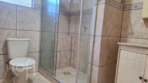 Image 3 - 880421