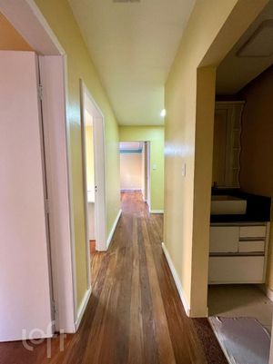 Image 6 - 880423