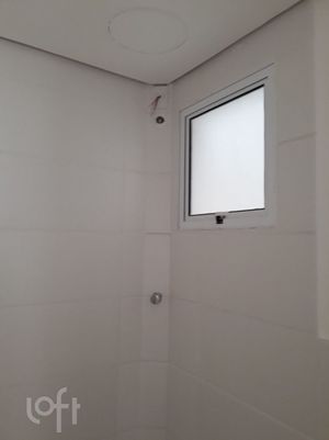 Image 5 - 880425