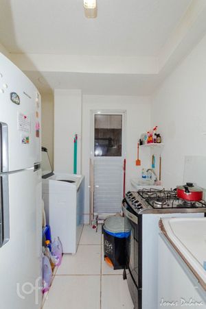 Image 3 - 880425