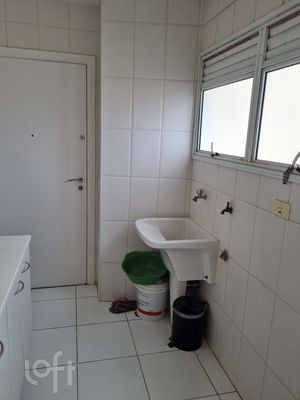 Image 9 - 880430