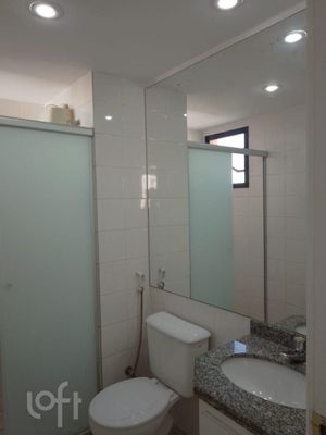 Image 15 - 880432