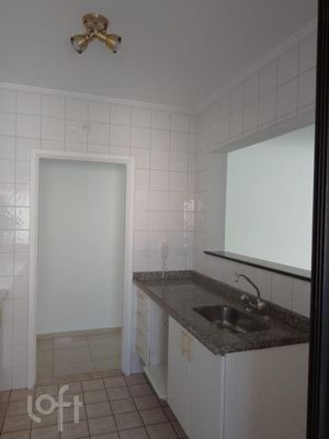 Image 5 - 880432
