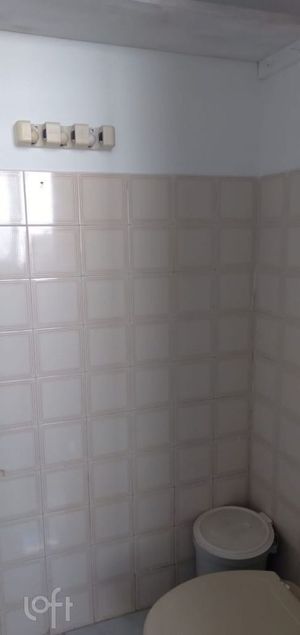 Image 15 - 880433