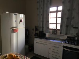 Image 6 - 880434