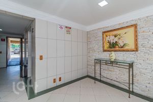 Image 43 - 880436