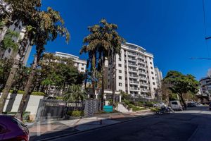 Image 60 - 880438