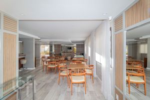 Image 56 - 880438
