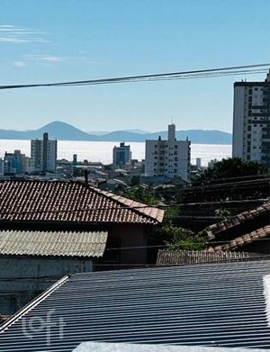 Image 8 - 880444