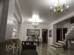 Image 4 - 880459