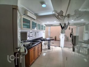 Image 9 - 880464