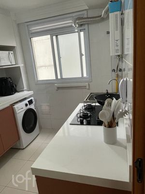Image 7 - 880466
