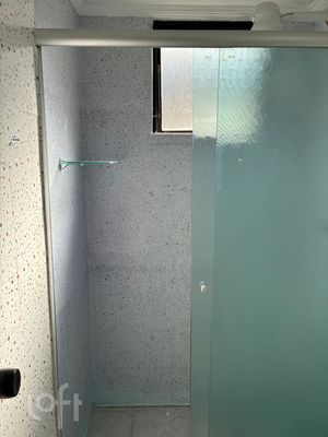Image 16 - 880470