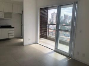 Image 11 - 880474