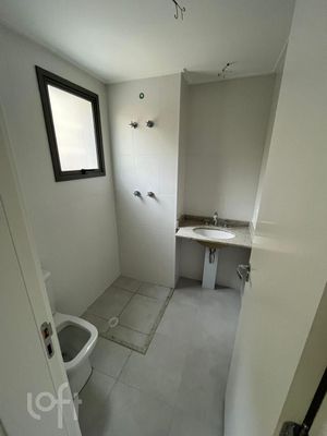 Image 9 - 880482